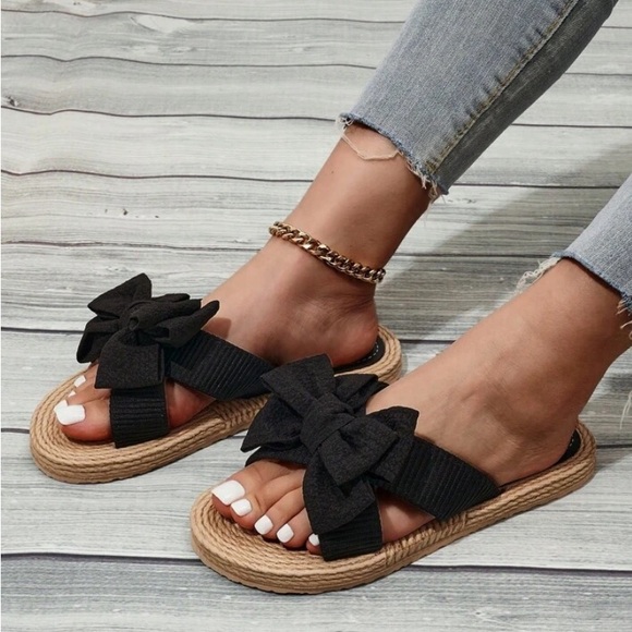 Butterfly Decorated Flat Sandals NWOT - Picture 3 of 5